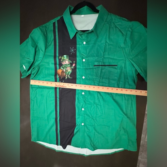 Leprechaun Graphic Green Button-Up Shirt – XL - Picture 5 of 9